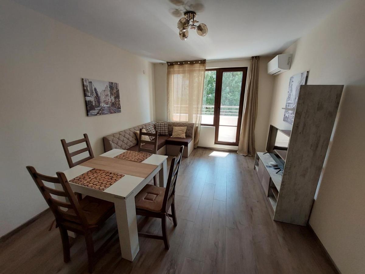 Апартаменти За Гости Делукс Burgas Extérieur photo