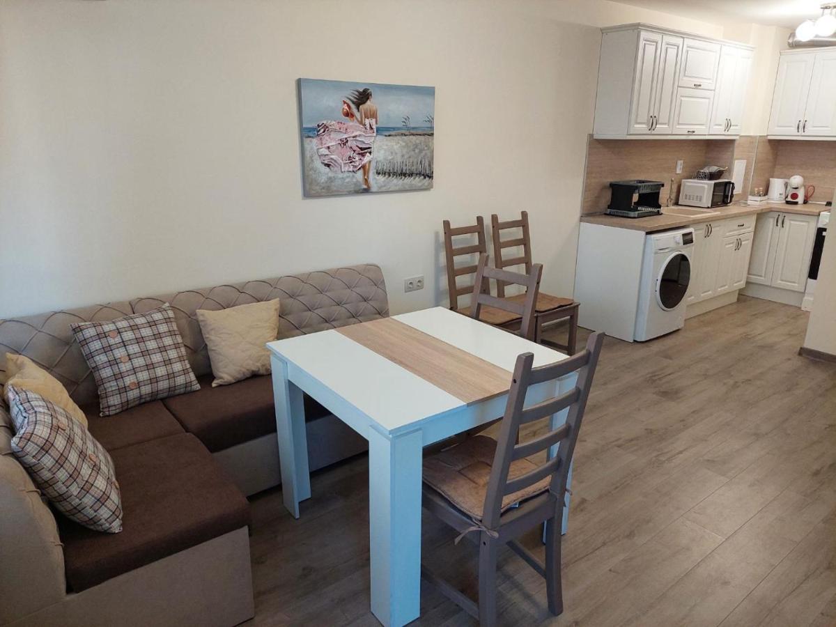 Апартаменти За Гости Делукс Burgas Extérieur photo
